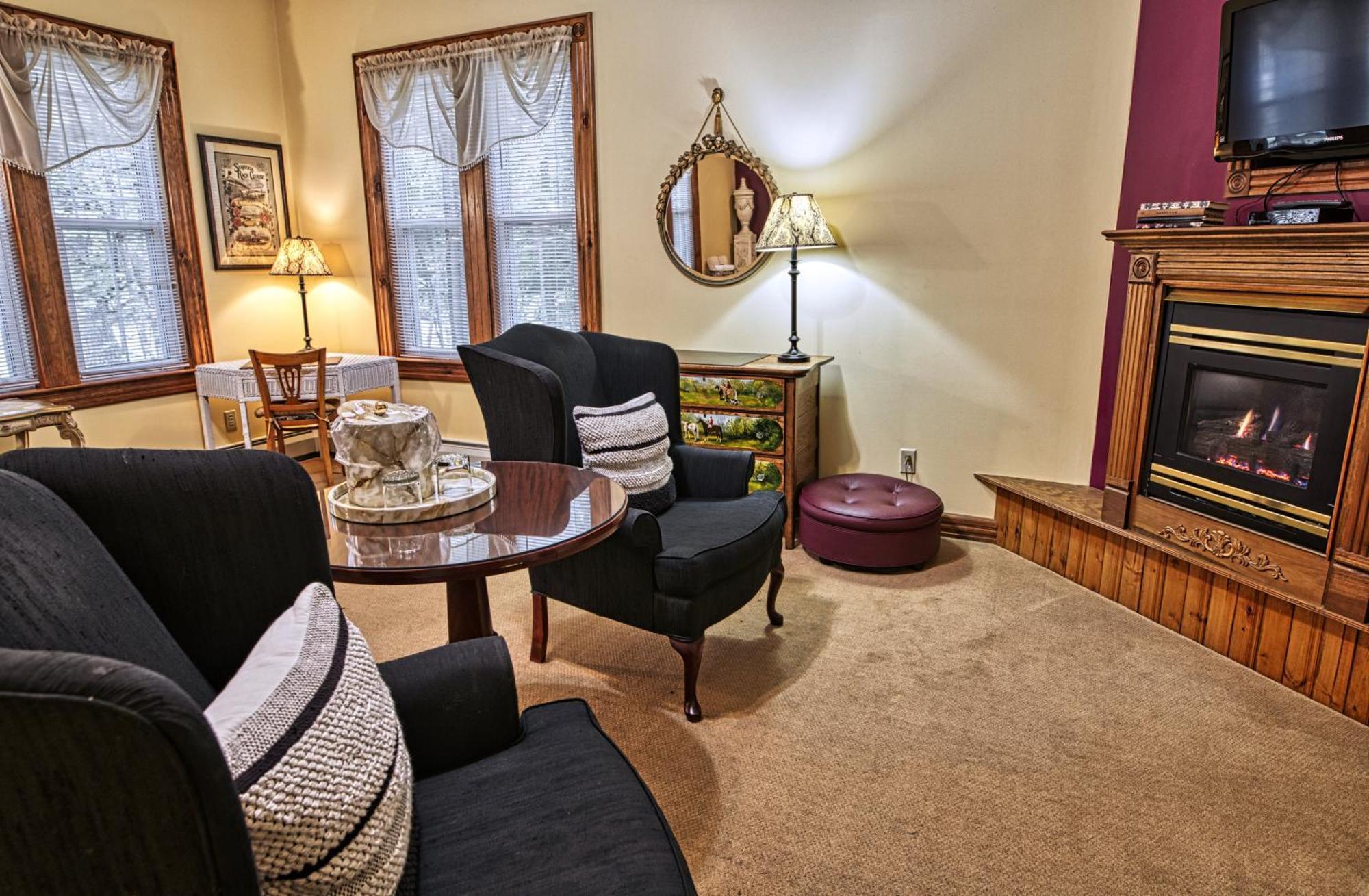 Rockwell Falls Inn And Wine Bar Lake Luzerne 객실 사진