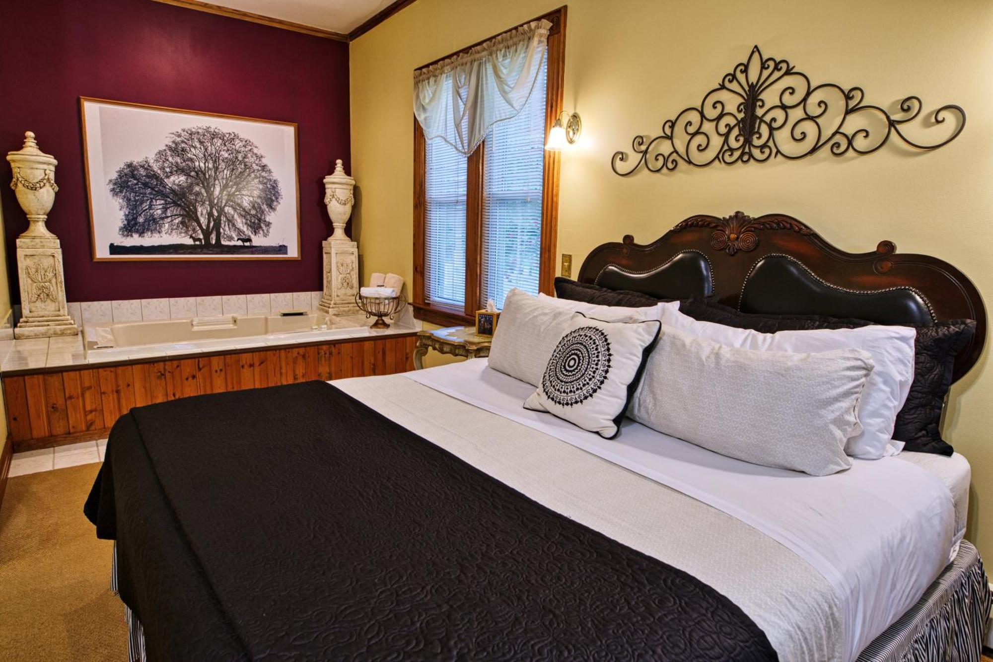 Rockwell Falls Inn And Wine Bar Lake Luzerne 외부 사진