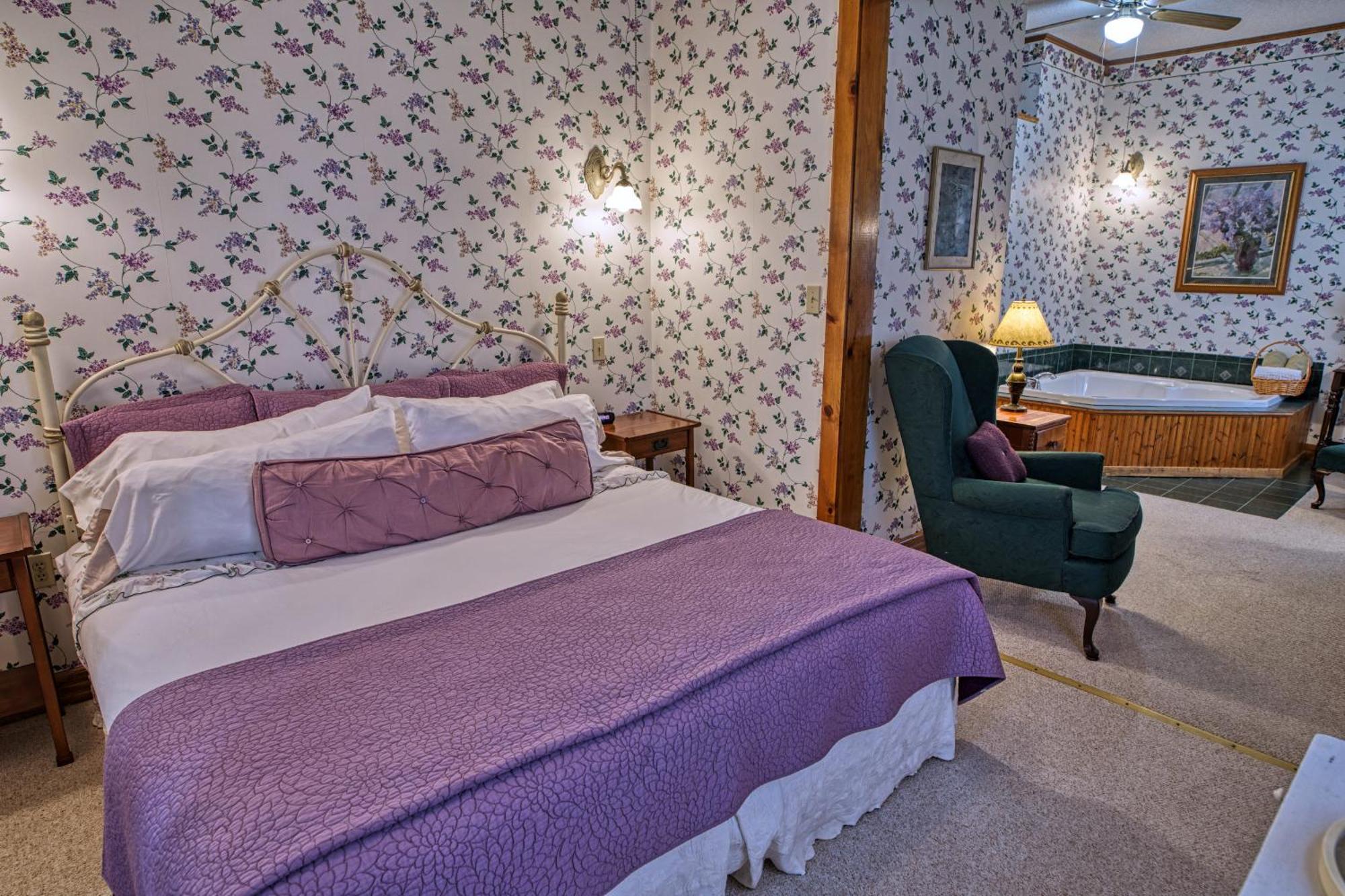 Rockwell Falls Inn And Wine Bar Lake Luzerne 객실 사진